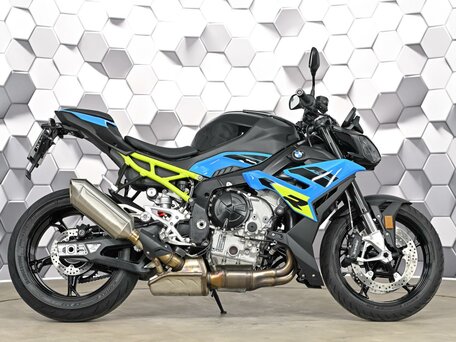 2025 BMW S 1000 R, чёрный, 1999000 рублей, вид 3