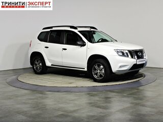 2014 Nissan Terrano III (D10), белый, 947000 рублей, вид 3