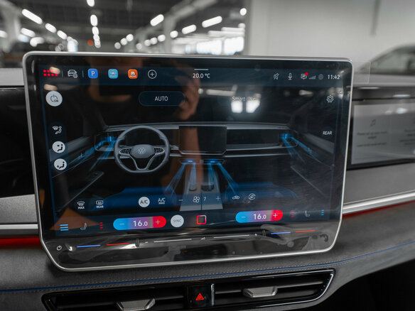 2026 Volkswagen Tavendor I Рестайлинг, чёрный, 6100000 рублей - вид 19