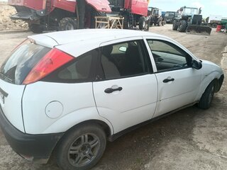 2002 Ford Focus I Рестайлинг, белый, 200000 рублей, вид 2