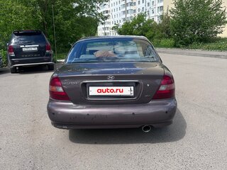 1998 Hyundai Sonata III Рестайлинг, фиолетовый, 290000 рублей, вид 2
