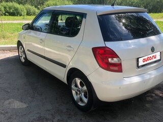 2011 Skoda Fabia II Рестайлинг, белый, 575000 рублей, вид 5