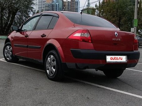 2004 Renault Megane II, красный, 290000 рублей, вид 2