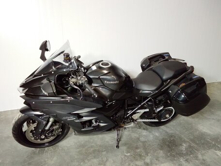 2018 Kawasaki Ninja H2 SX, чёрный, 1479000 рублей, вид 3