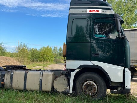 2003 Volvo FH, зелёный, 2000000 рублей, вид 4