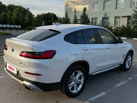 2021 BMW X4 20i II (G02) Рестайлинг, белый, 4500000 рублей - вид 9