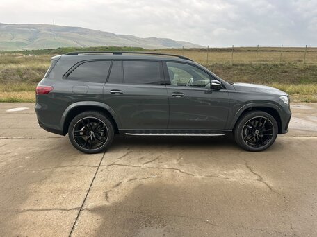 2026 Mercedes-Benz GLS 450 d II (X167) Рестайлинг, серый, 19500000 рублей, вид 4