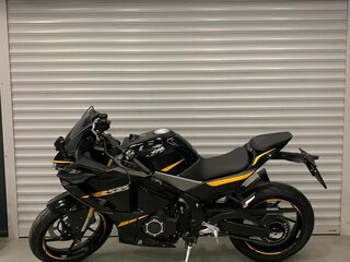 2026 Voge 525RR, красный, 577000 рублей, вид 2