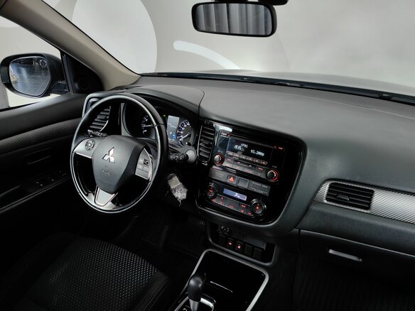 2018 Mitsubishi Outlander III Рестайлинг 2, синий, 1555000 рублей - вид 6