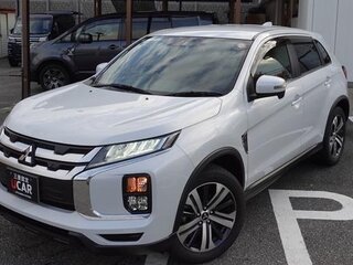 2022 Mitsubishi RVR III Рестайлинг 3, белый, 1850000 рублей, вид 1