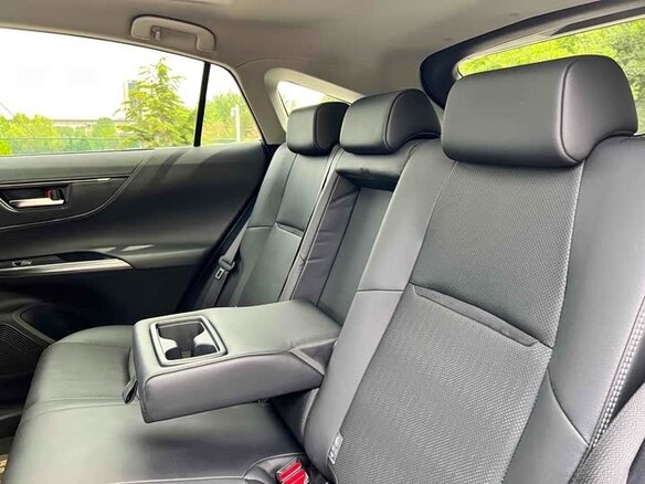 2022 Toyota Venza II, чёрный, 4102000 рублей - вид 13