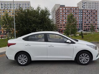 2019 Hyundai Solaris II, белый, 1750000 рублей, вид 5