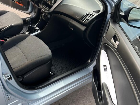 2012 Hyundai Solaris I, голубой, 890000 рублей - вид 6