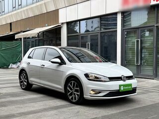 2019 Volkswagen Golf VII Рестайлинг, белый, 1230000 рублей, вид 3