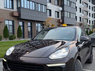 2017 Porsche Cayenne Diesel II Рестайлинг (958), коричневый, 4200000 рублей, вид 1