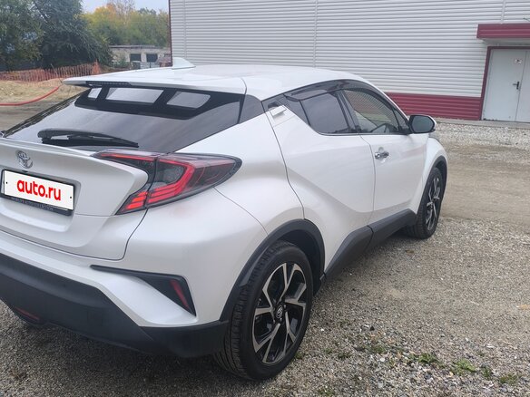 2018 Toyota C-HR I, белый, 1790000 рублей - вид 4
