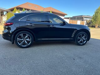 2015 Infiniti QX70, чёрный, 3000000 рублей, вид 4