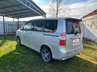 2009 Toyota Noah II (R70), серый, 1090000 рублей, вид 5