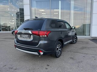 2018 Mitsubishi Outlander III Рестайлинг 2, серый, 1859000 рублей, вид 5