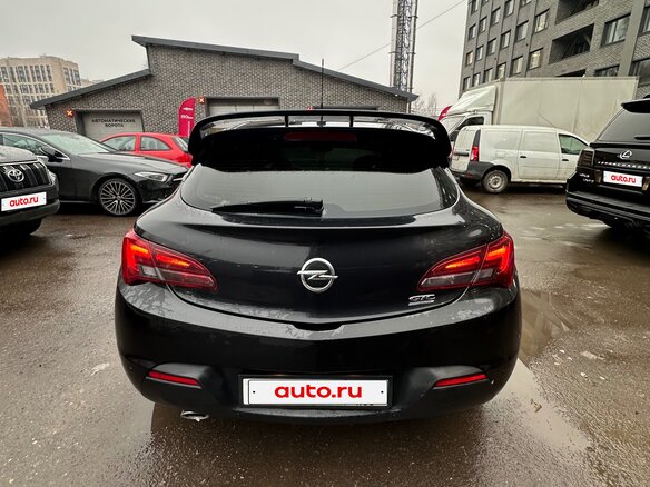 2012 Opel Astra GTC J Рестайлинг, чёрный, 700000 рублей - вид 1