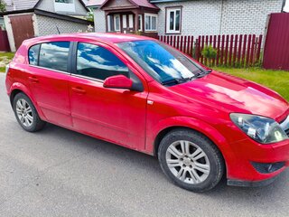 2008 Opel Astra H Рестайлинг, красный, 530000 рублей, вид 3