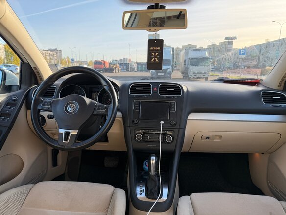 2012 Volkswagen Golf VI, белый, 700000 рублей - вид 12