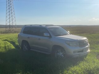 2008 Toyota Land Cruiser 200 Series, серебристый, 2460000 рублей, вид 3