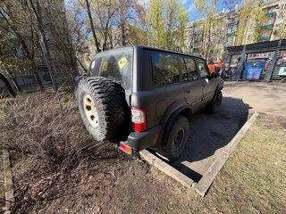 2004 Nissan Patrol V (Y61), чёрный, 1950000 рублей, вид 5