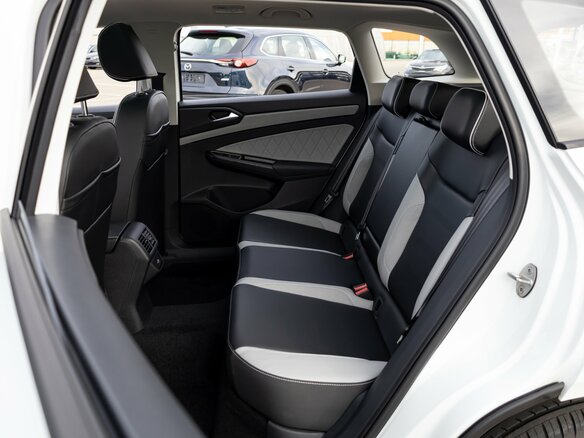 2023 Jetta VS7 I Рестайлинг 1, белый, 2395000 рублей - вид 17