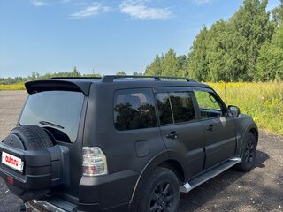 2011 Mitsubishi Pajero IV Рестайлинг 1, чёрный, 1800000 рублей, вид 3
