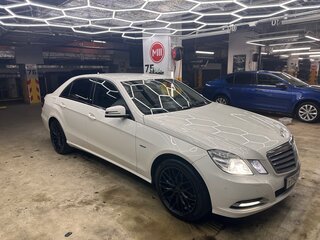 2011 Mercedes-Benz E-Класс 200 7G-Tronic IV (W212, S212, C207), белый, 1550000 рублей, вид 4