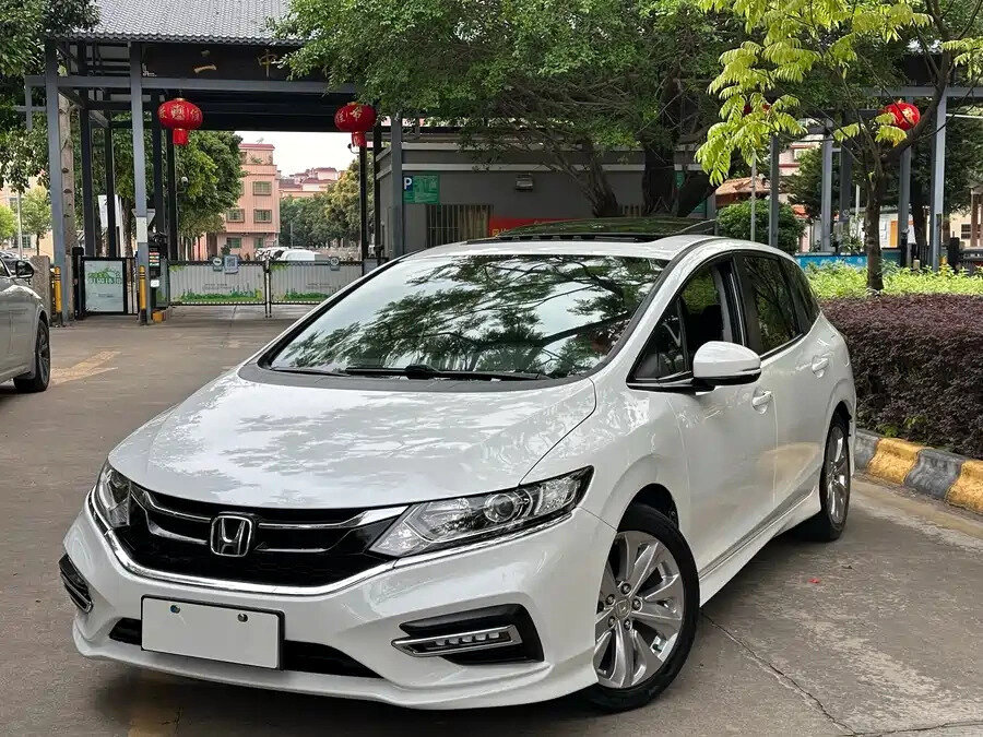 Открыть фотографии: Honda Jade I Рестайлинг