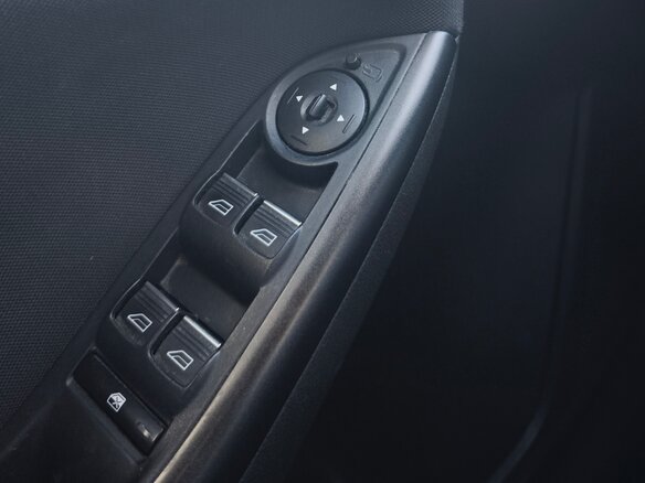 2018 Ford Focus III Рестайлинг, чёрный - вид 6