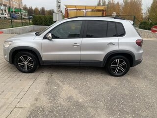 2009 Volkswagen Tiguan I, серебристый, 720000 рублей, вид 4