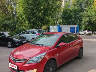 2016 Hyundai Solaris I Рестайлинг, красный, 1120000 рублей, вид 1