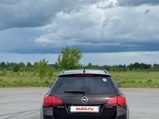 2012 Opel Astra J Рестайлинг, коричневый, 800000 рублей, вид 4
