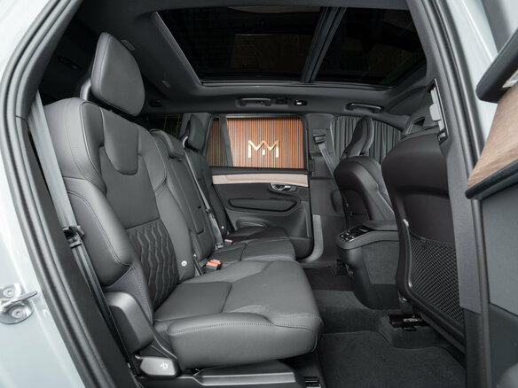 2026 Volvo XC90 B5 II Рестайлинг 2, серый, 10600000 рублей - вид 23