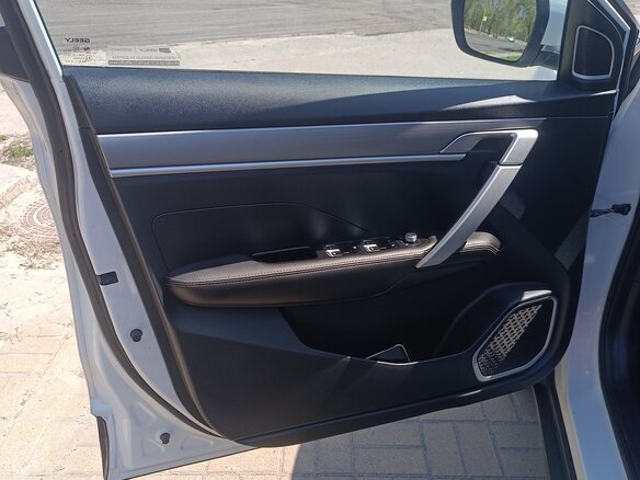 2023 Geely Coolray I, белый, 1790000 рублей - вид 15