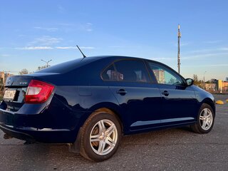 2014 Skoda Rapid I, синий, 720000 рублей, вид 4