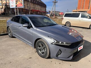 2021 Kia K5 III, серый, 2159000 рублей, вид 3