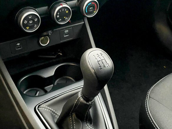 2026 Lada (ВАЗ) Vesta I Рестайлинг (NG), чёрный, 1685000 рублей - вид 16