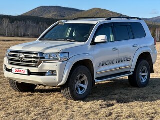 2017 Toyota Land Cruiser Arctic Trucks AT33 200 Series Рестайлинг 2, белый, 8499999 рублей, вид 1