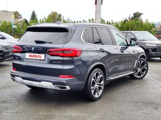 2020 BMW X5 40i IV (G05/G18), серый, 5900000 рублей, вид 2
