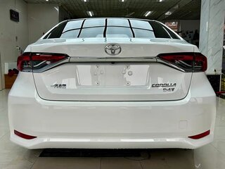 2022 Toyota Corolla XII (E210), белый, 1320000 рублей, вид 5
