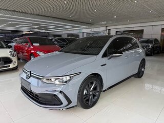 2022 Volkswagen Golf VIII, серый, 1545000 рублей, вид 2