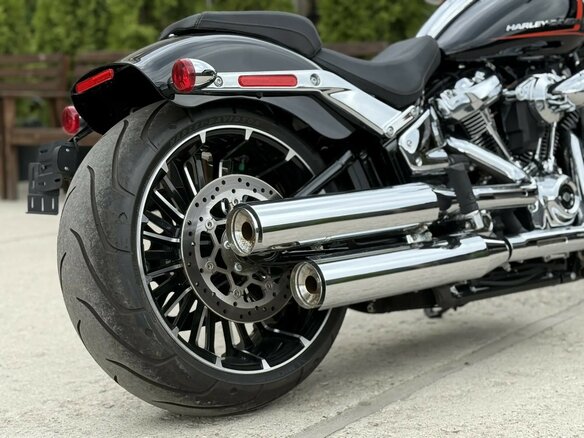 2024 Harley-Davidson Breakout, чёрный, 2240000 рублей - вид 2