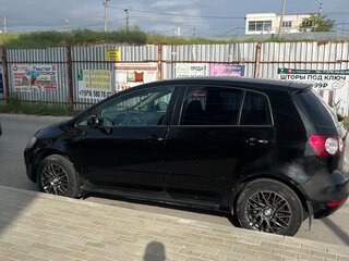 2010 Volkswagen Golf Plus II, чёрный, 480000 рублей, вид 4