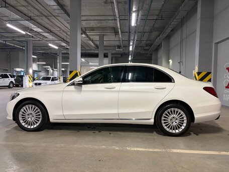 2015 Mercedes-Benz C-Класс 250 IV (W205), белый, 2890000 рублей, вид 4