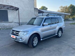 2011 Mitsubishi Pajero IV Рестайлинг 1, серебристый, 1890000 рублей, вид 1