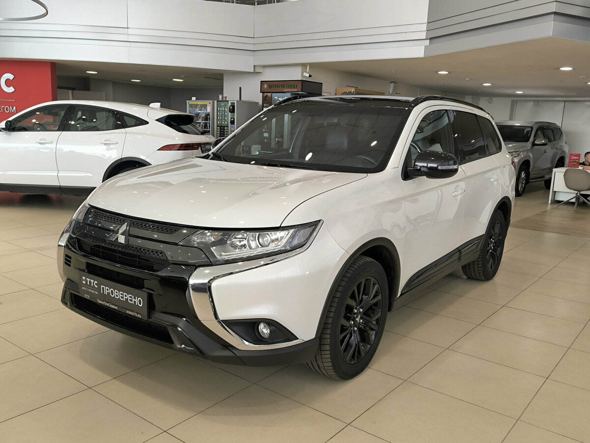 Открыть фотографии: Mitsubishi Outlander III Рестайлинг 3